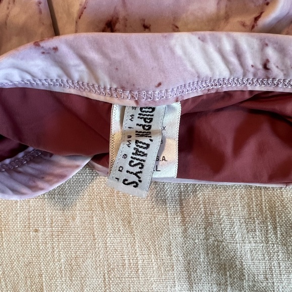 Dippin’ Daisy’s Bikini - Picture 5 of 8